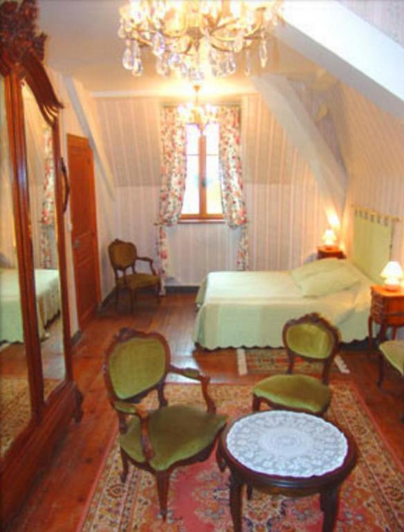 Chateau De La Court D'Aron Saint-Cyr-en-Talmondais Pokoj fotografie